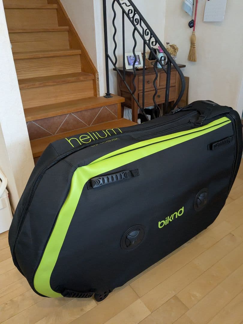 C*r様 輪行バッグ　biknd helium v4 エアバッグ