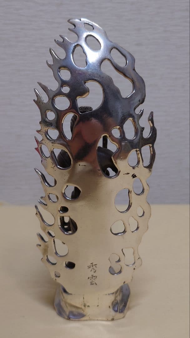 銀製　不動明王像　秀雲銘　279g