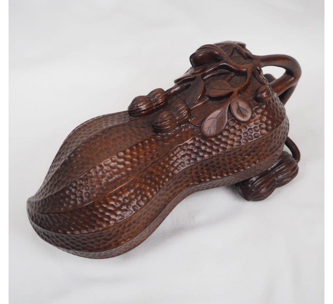 送料無料　時代物　唐木花梨（沈水）透かし彫り落花生蓋物　幅21ｃｍ