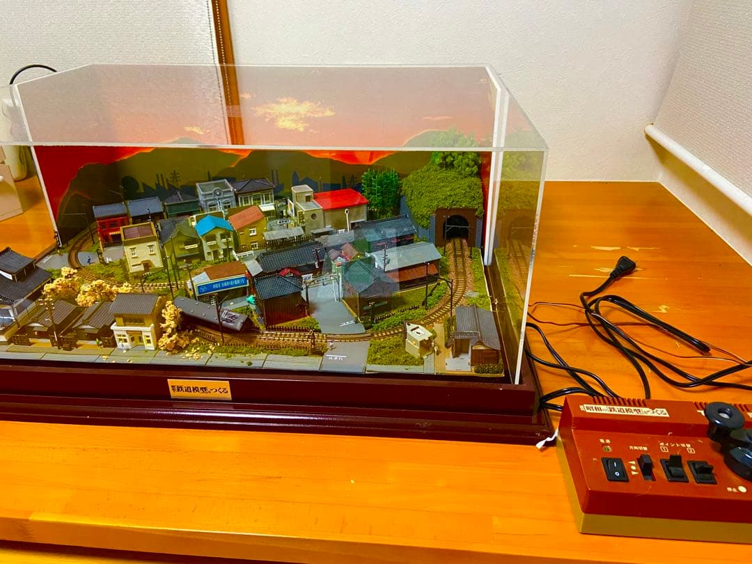 完成品 週刊昭和の鉄道模型をつくる 特製クリアケース付 コントローラー付き