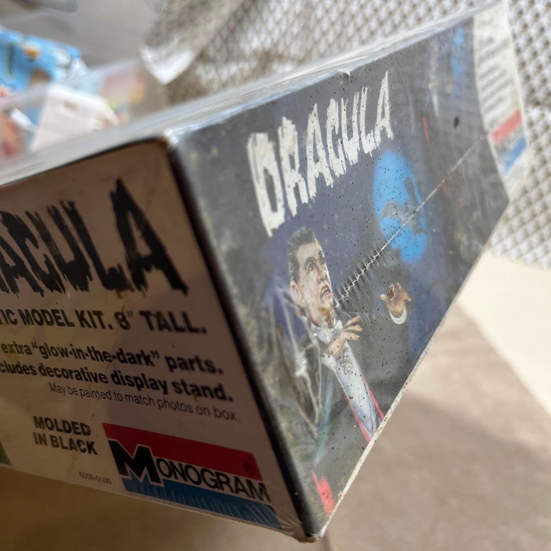 ドラキュラ　モノグラム　プラモデル