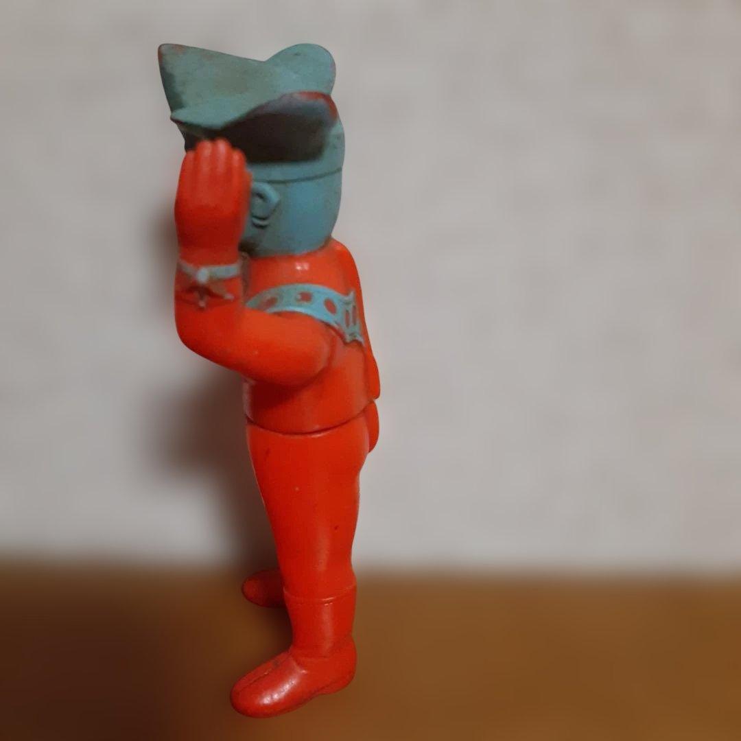 ウルトラマンレオ　ブルマァク　ソフビ