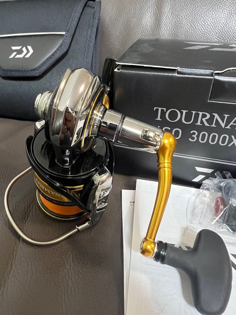 ダイワ 22トーナメントISO 3000XH-LBD