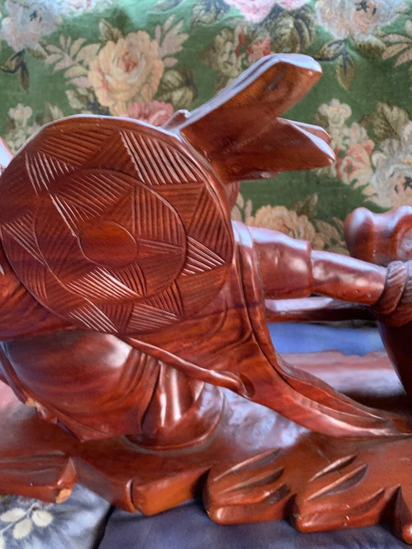 七福神の布袋尊様 縁起物 置物 インテリア 木彫り 大きめ