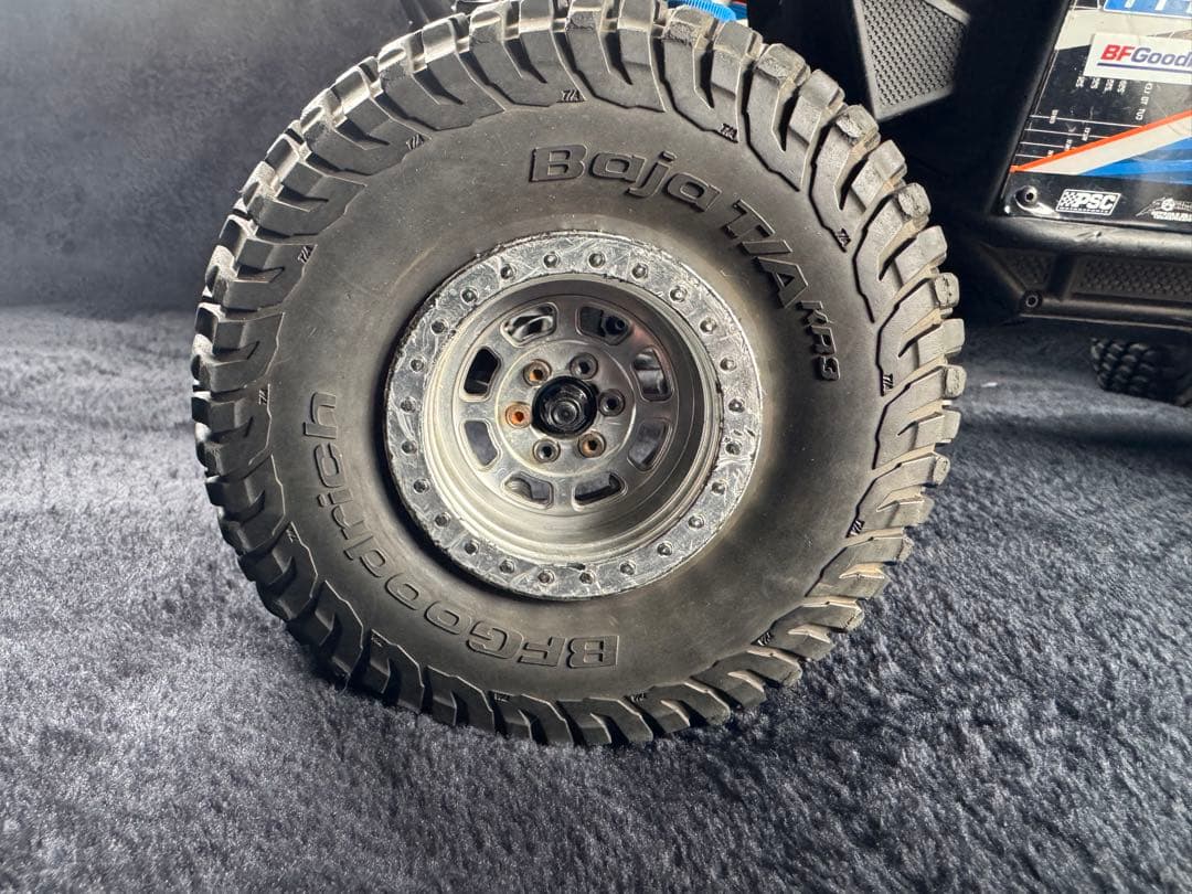 ホビーラジコン axial RR10 bomber RC