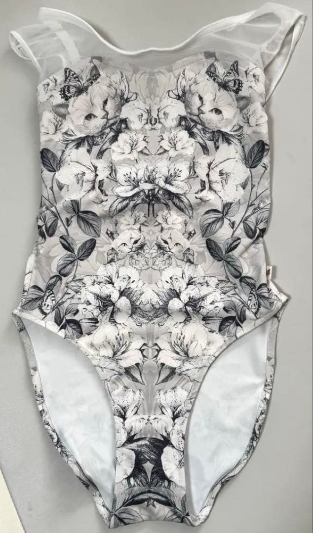 unoa ウノア 新品レオタード 135 PeoMeow ハイレグ 入手困難