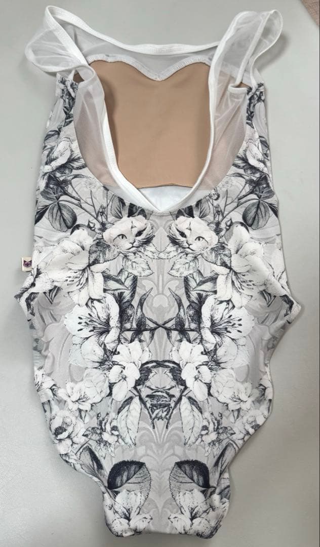 unoa ウノア 新品レオタード 135 PeoMeow ハイレグ 入手困難