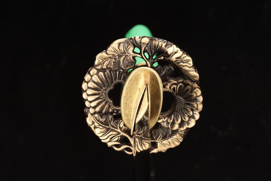 精品銅装T 10焼刃『万花』 日本刀 模造刀 居合刀 斬馬刀 龍泉剣