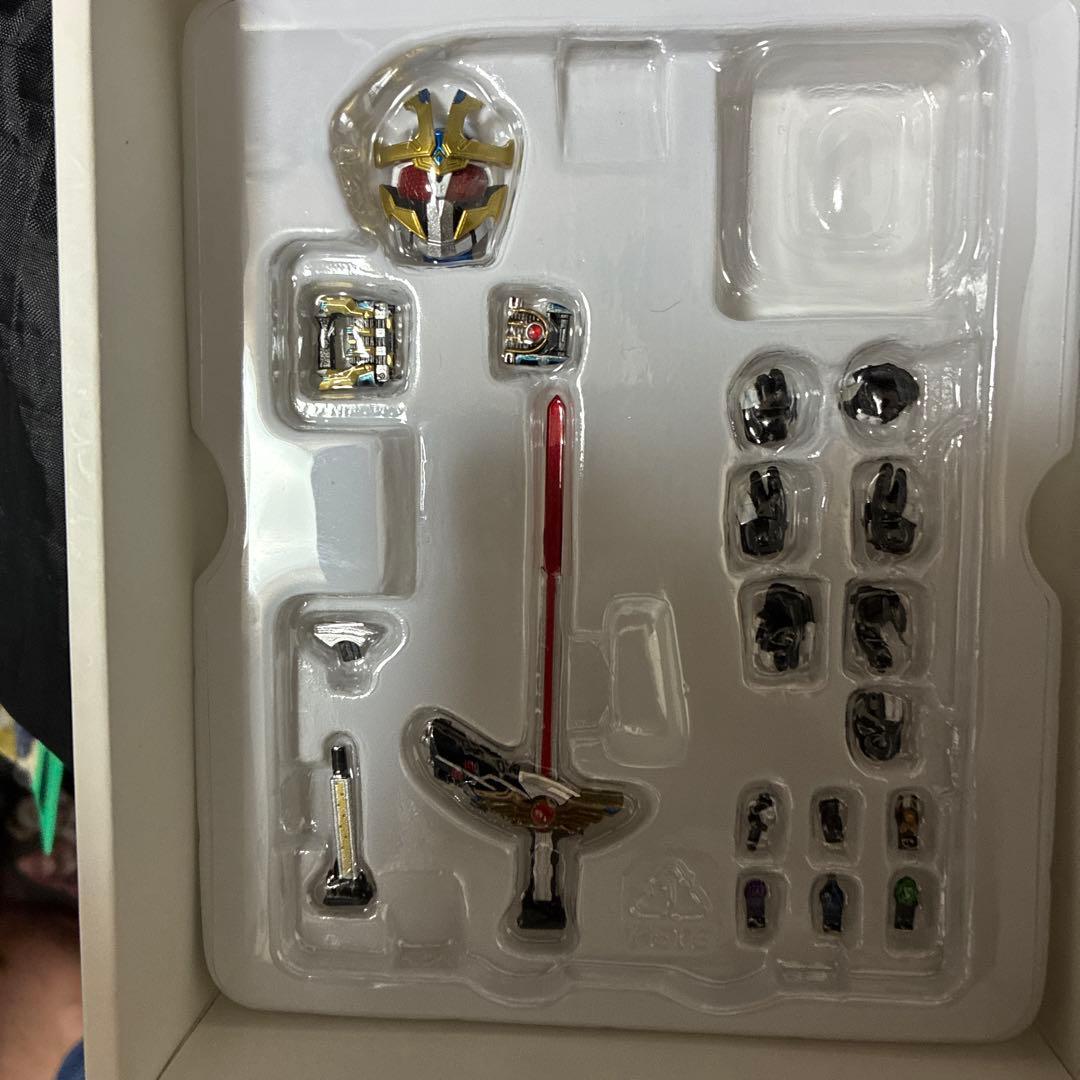 S.H.Figuarts　真骨彫　仮面ライダーイクサ