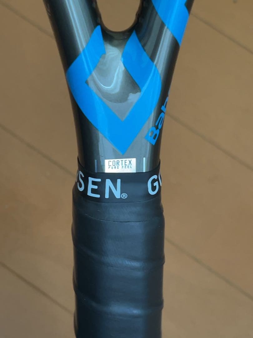 バボラ BABOLAT ピュアドライブV5 テニスラケット グリップ2