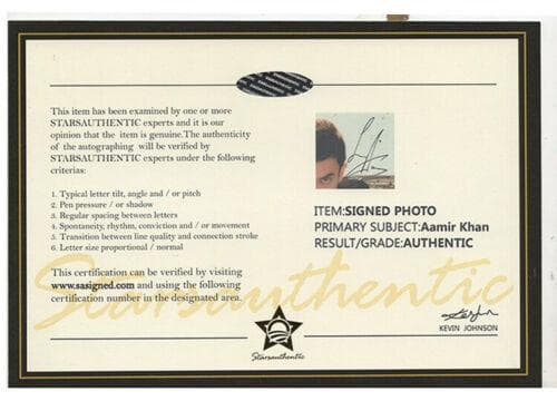 直筆サイン入り写真 アミール・カーン /フレーム別/SA鑑定済
