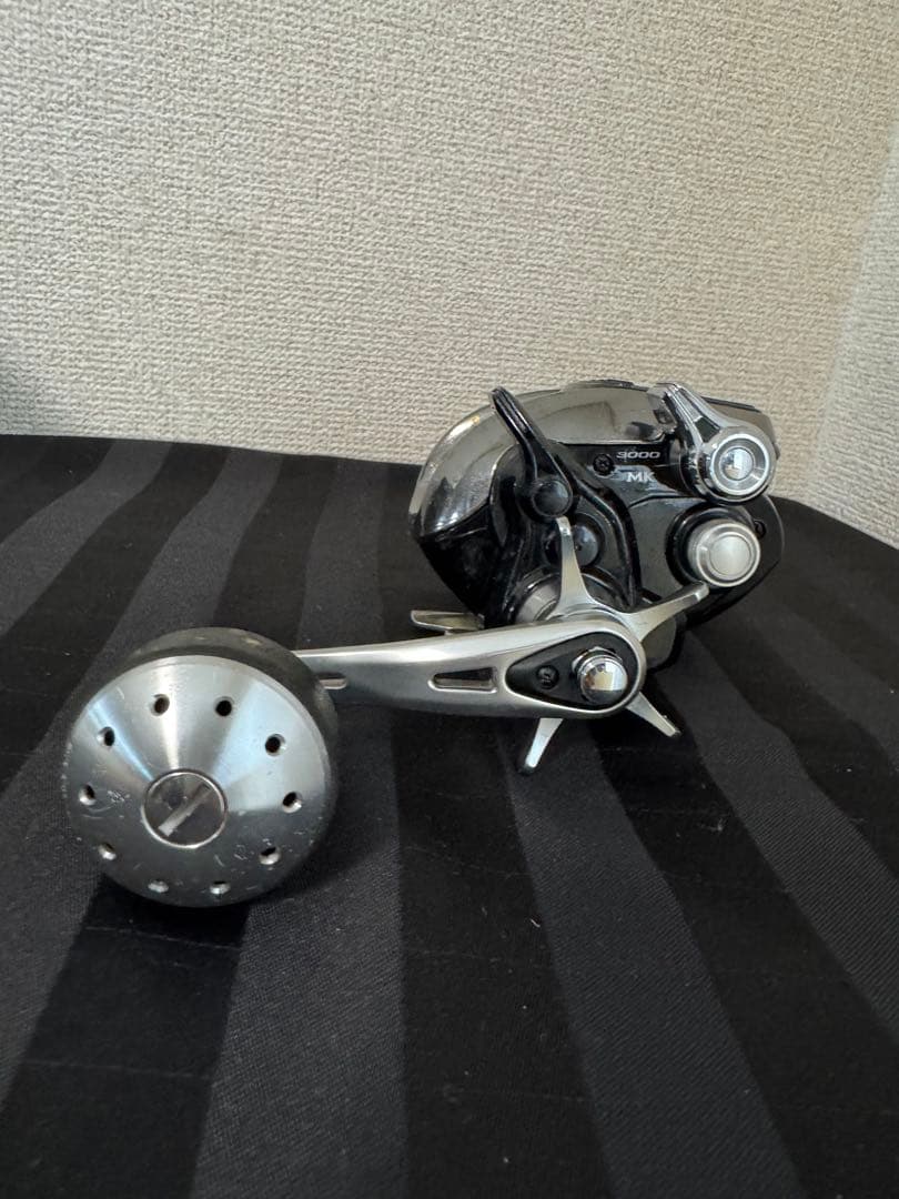 SHIMANO フォースマスター 3000 MK 電動リール