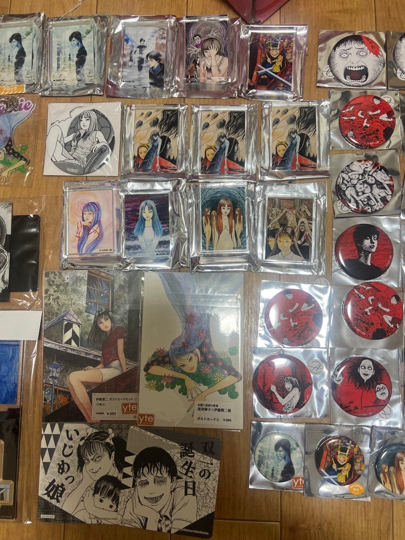 伊藤潤二　富江 缶バッジセット