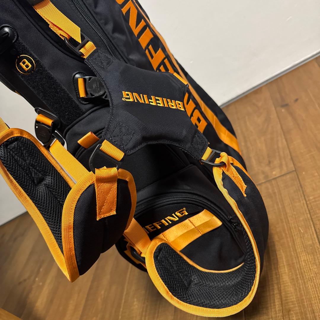 美品　ブリーフィング スタンド式　キャディバッグ