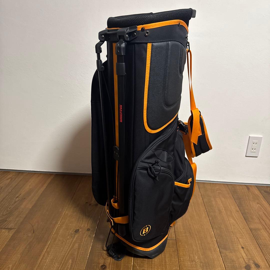 美品　ブリーフィング スタンド式　キャディバッグ