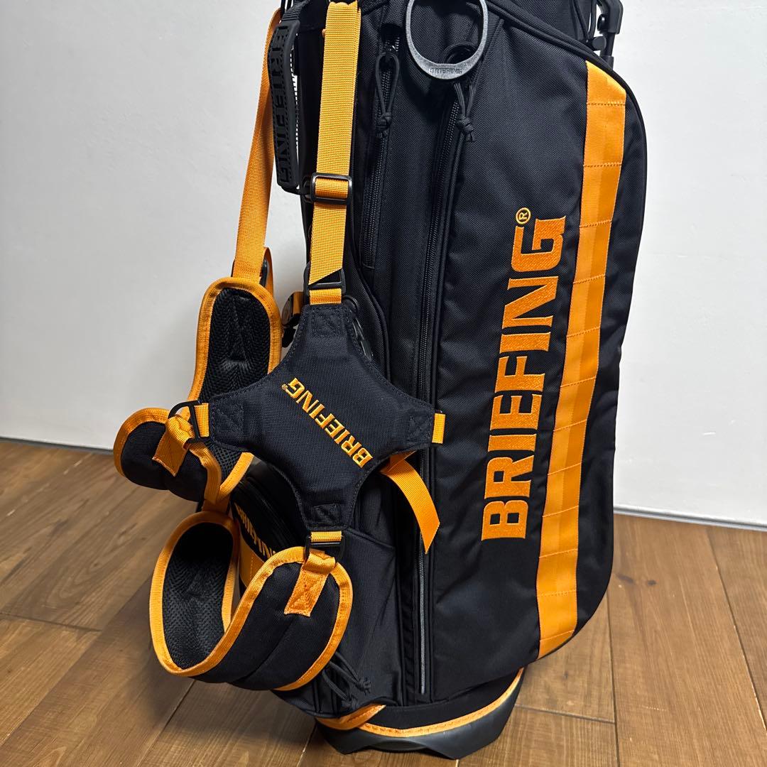 美品　ブリーフィング スタンド式　キャディバッグ