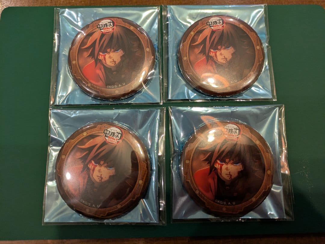 鬼滅の刃 無限城編 第一章 コラボカフェ 第三期 57mm缶バッジ　冨岡義勇