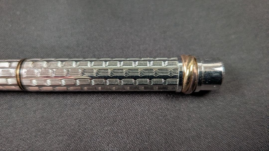 カルティエ　トリニティ　万年筆　ペン先K18