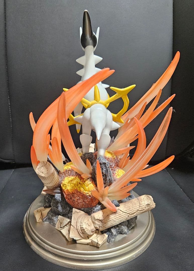 ポケモンセンター限定 アルセウス フィギュア 美品