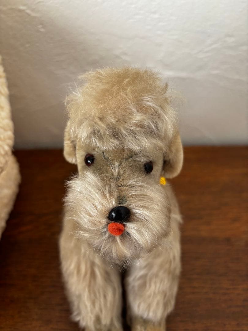 オランダ　蚤の市　犬　ぬいぐるみ　シュタイフ