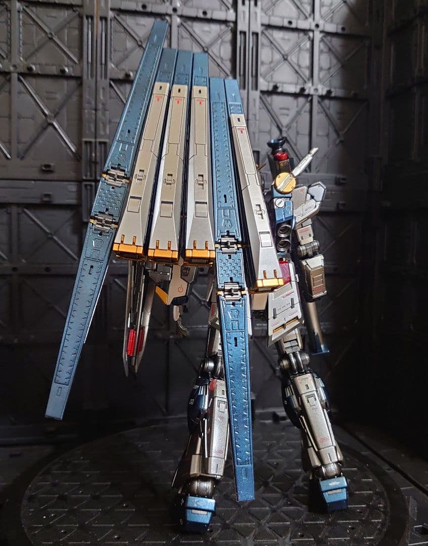 RGvガンダム！メタリック全塗装完成品！