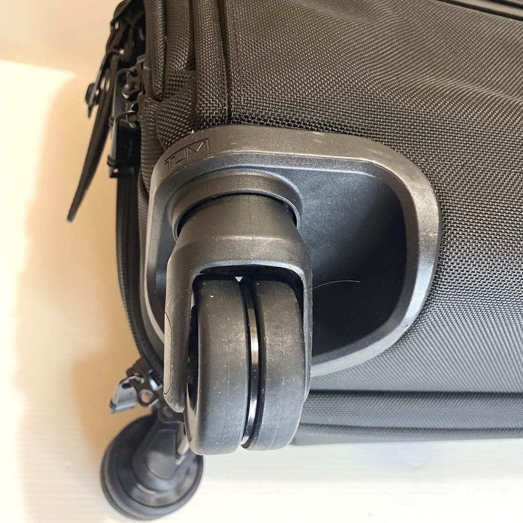 TUMI ALPHA3 ツミ トゥミ アルファ3 デラックス 4輪 ラップトップ