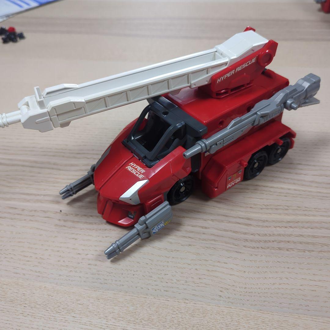 トミカ ハイパーレスキュー ハイパーブルーポリス グレートアンビュランス