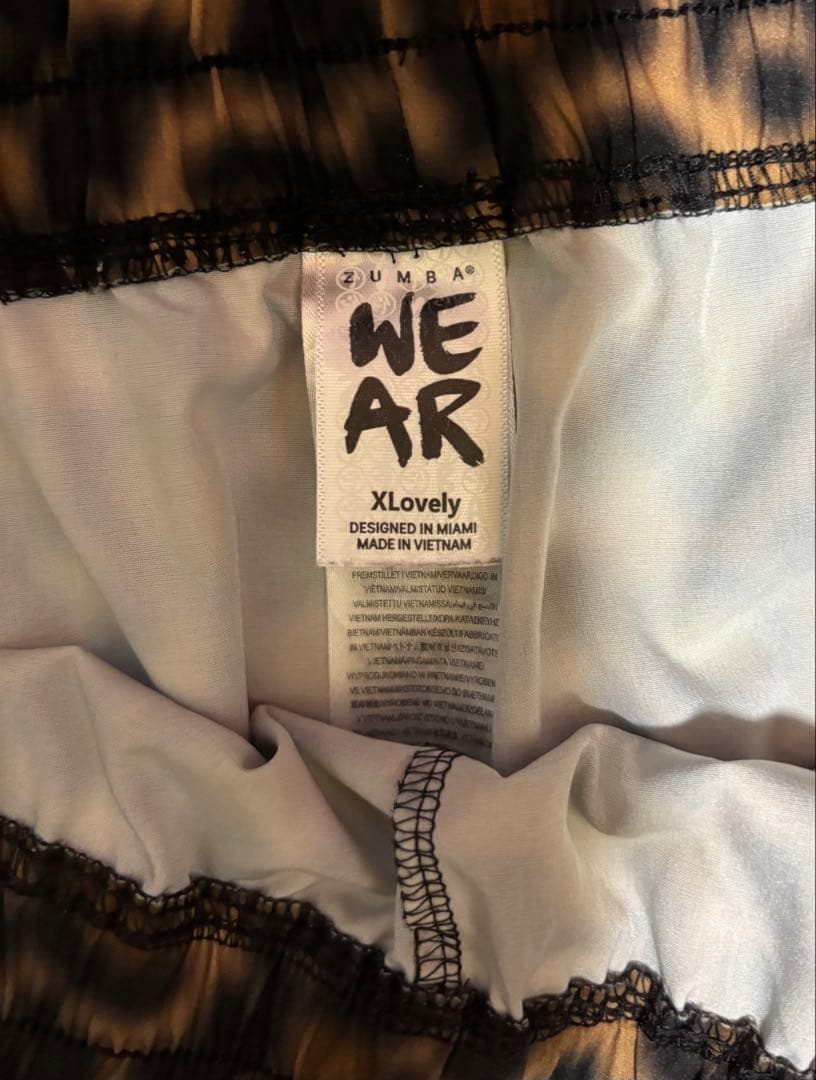 正規品❗️ZUMBA❗️ヒョウ柄パンツ❗️Lサイズ❗️