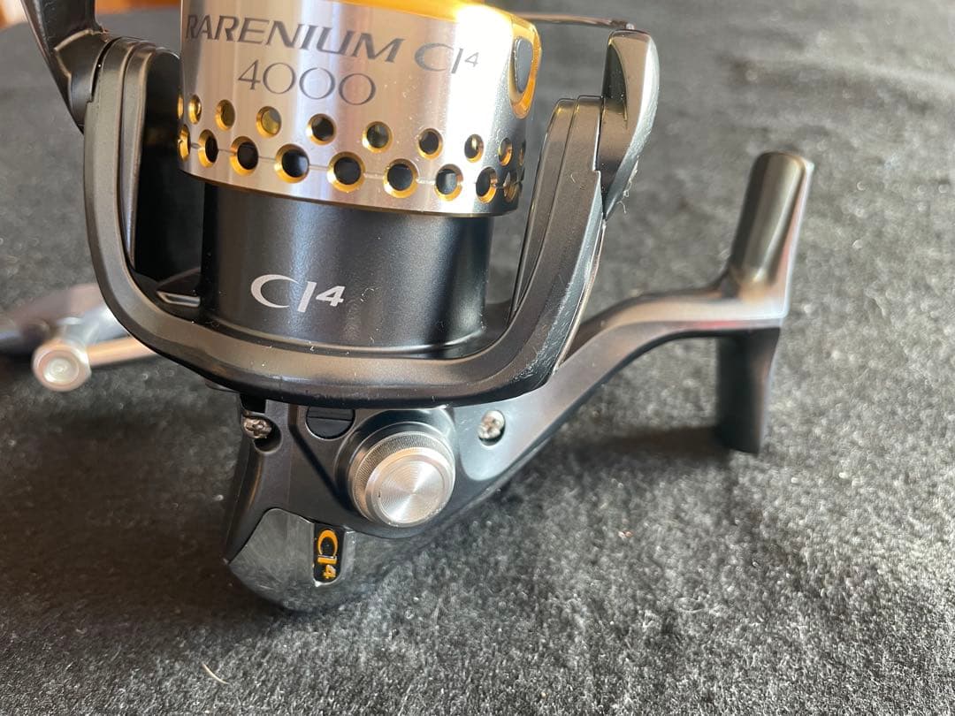 SHIMANO RARENIUM CI4 4000 スピニングリール