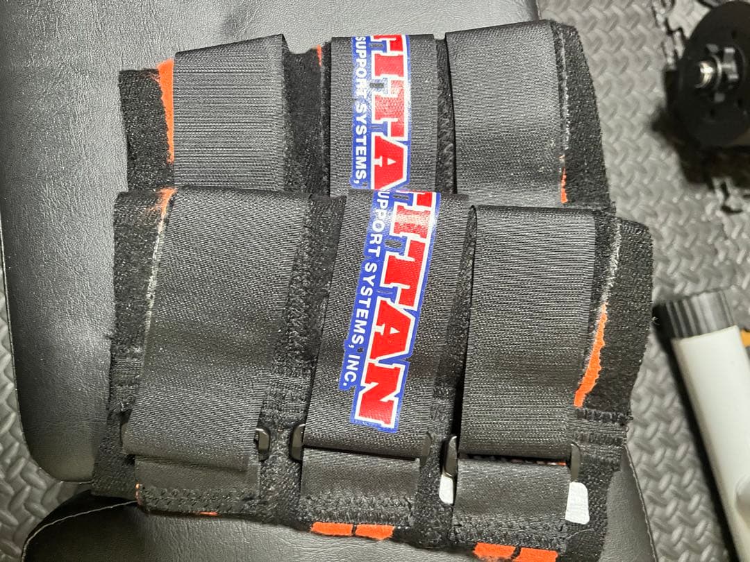 タイタン　エルボースリーブ