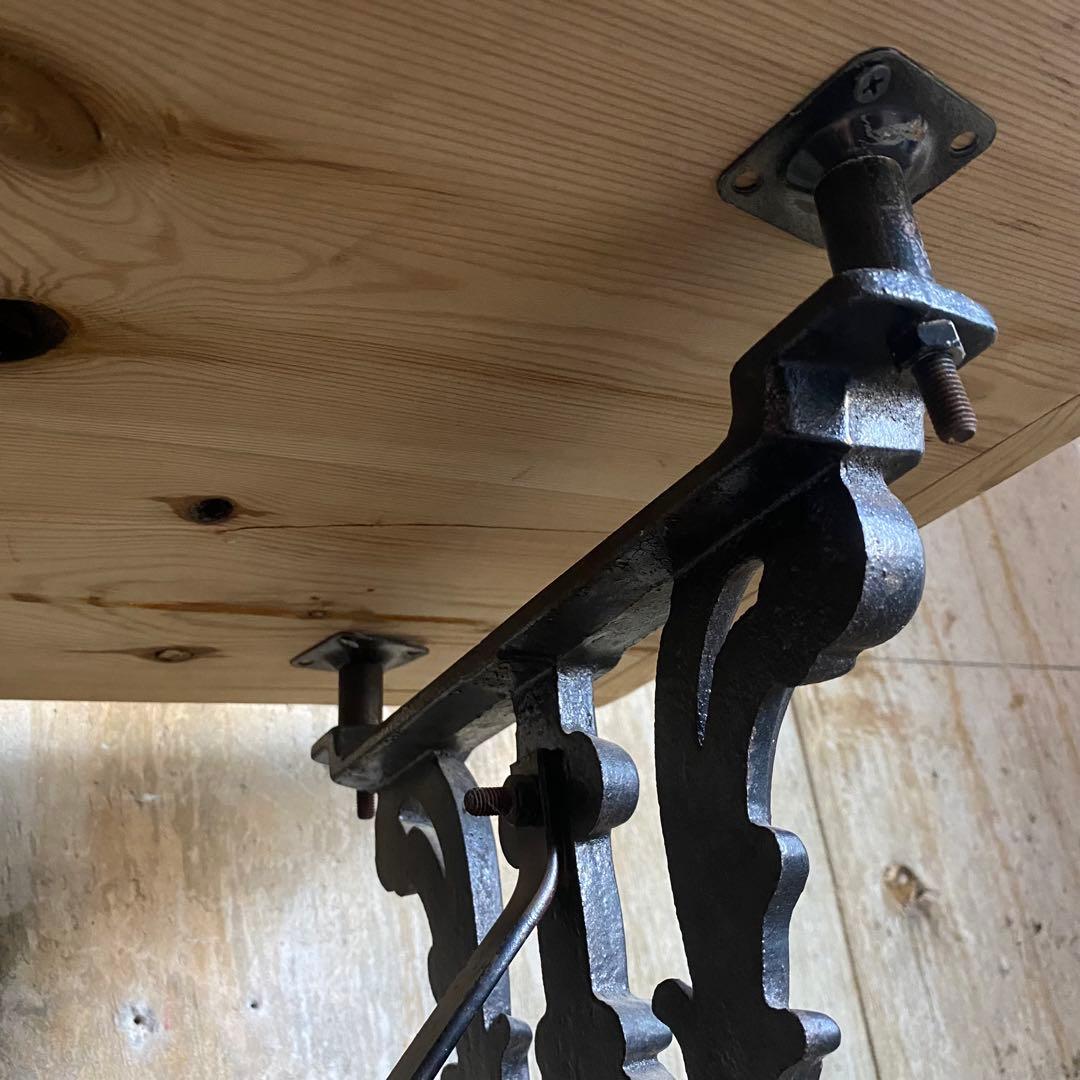 フランスヴィンテージ　鉄脚×古材 アンティークテーブル　カフェテーブル