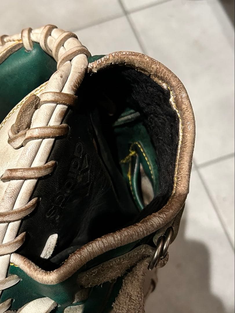 adidas 軟式グローブ 緑/白