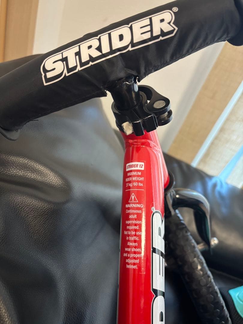 【美品 │ ヘルメット・肘＆膝ガード付】STRIDER 12 レッド