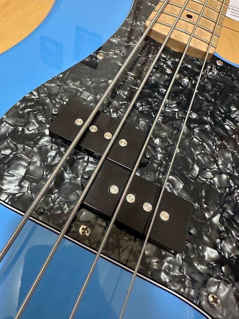 Squier ベース　P-Bass 青色 スクワイアーベース