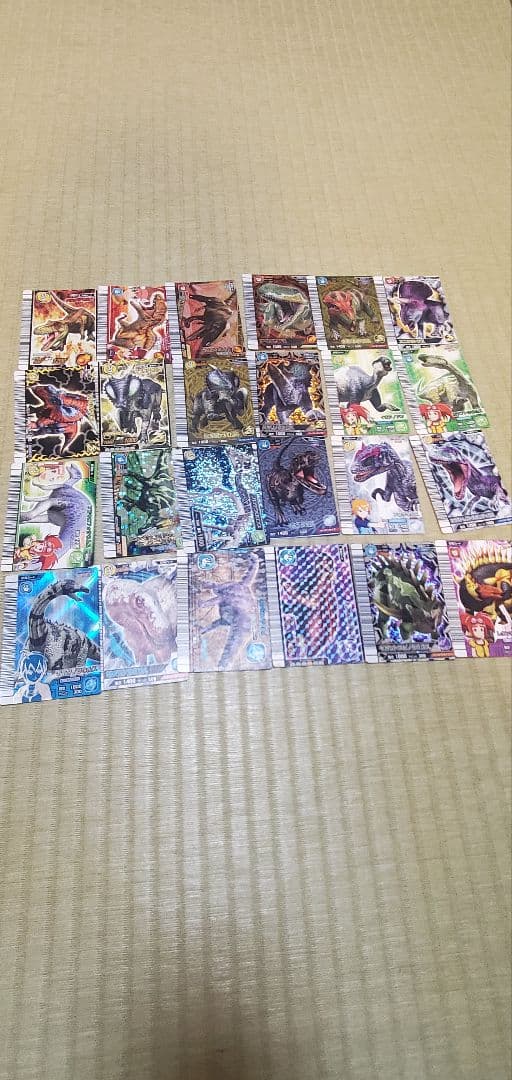 恐竜キング まとめ売り。 クリオロフォサウルスブラックティラノサウルス等