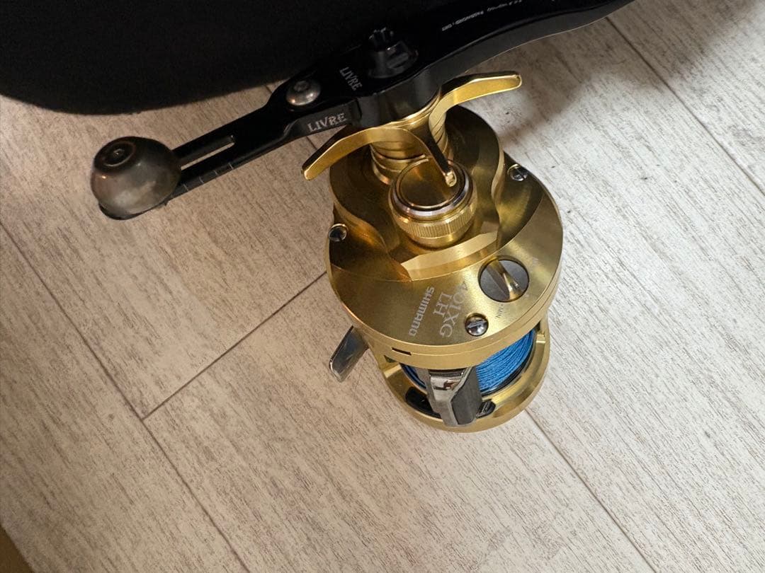 シマノ23カルカッタコンクエストMD 401XGLH　バリアルハンドル140仕様