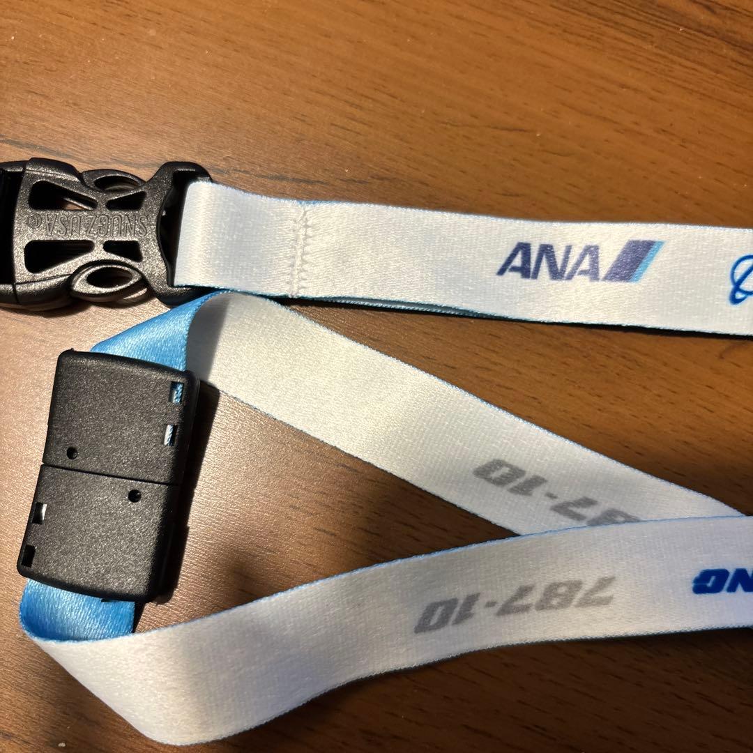 ANA Boeing 787-10 ネックストラップ