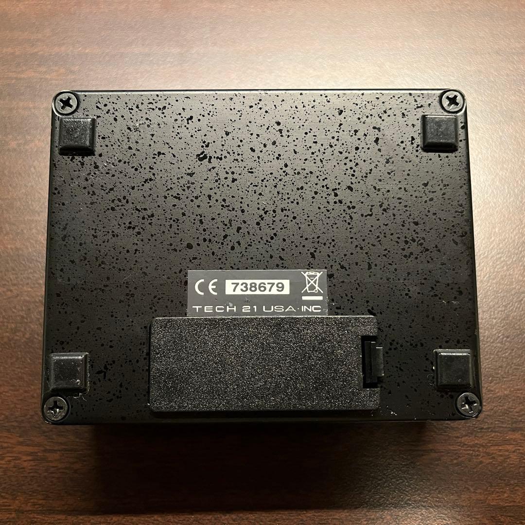 ベース TECH21 SansAmp Bass D DI V2