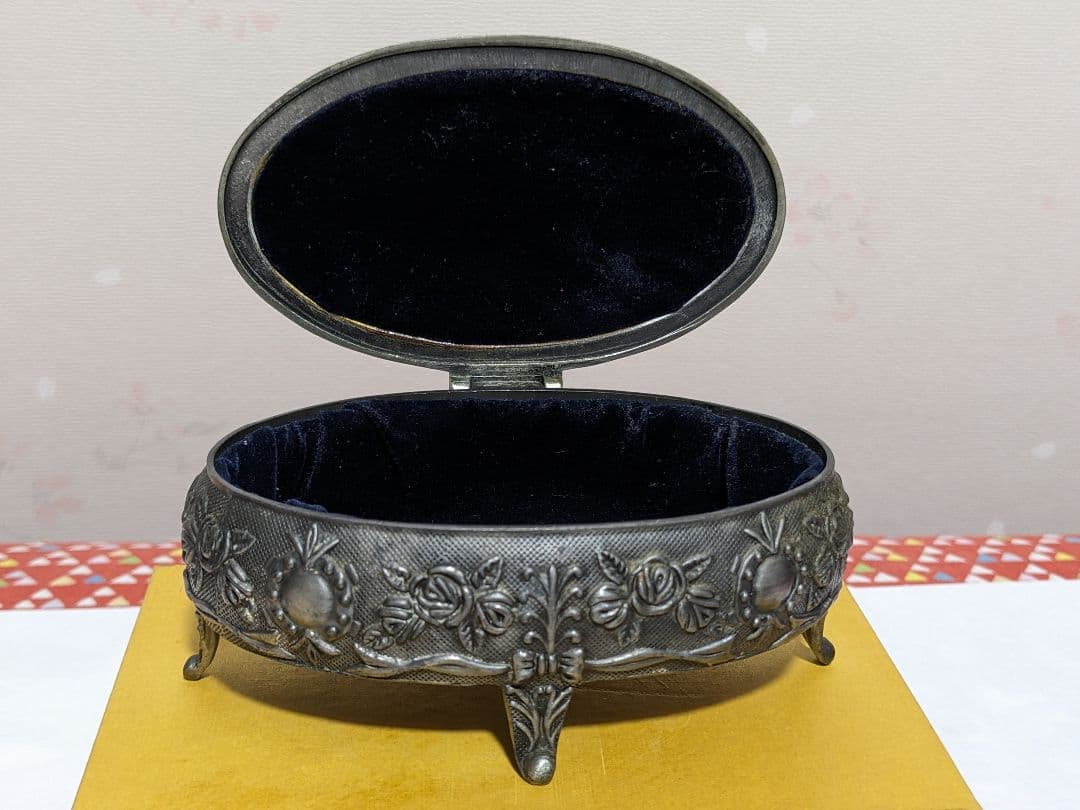 ♦ピューター製 猫足ジュエリーボックス 英国 フランス アールヌーヴォー様式