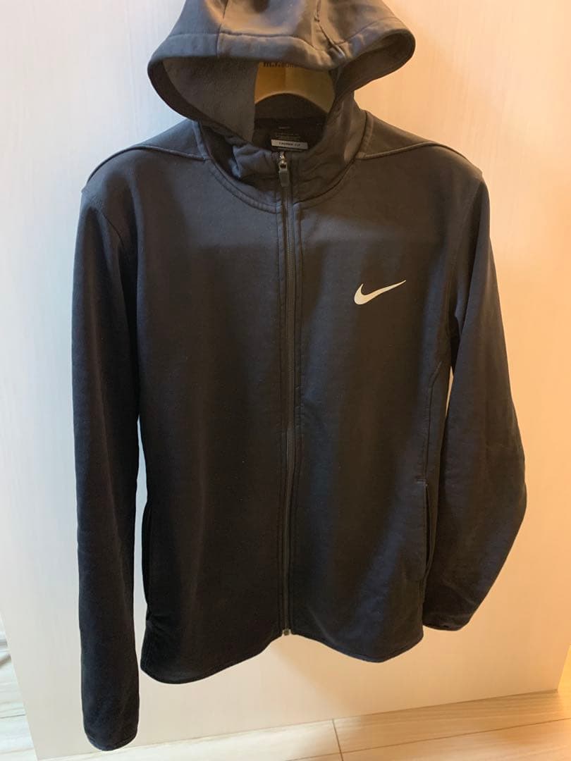 Nike フード付きジャケット 黒　ゴルフ