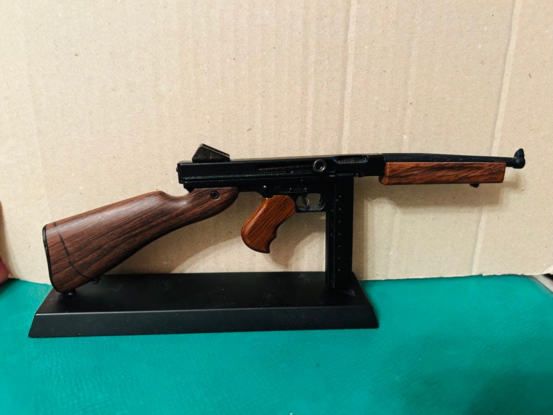 陸軍部隊 M1A1 トンプソンライフル フィギュア 8インチ