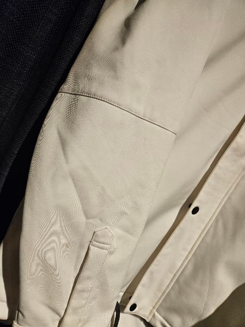 22-23 スノボウェア 686 ホワイトジャケット パンツセット