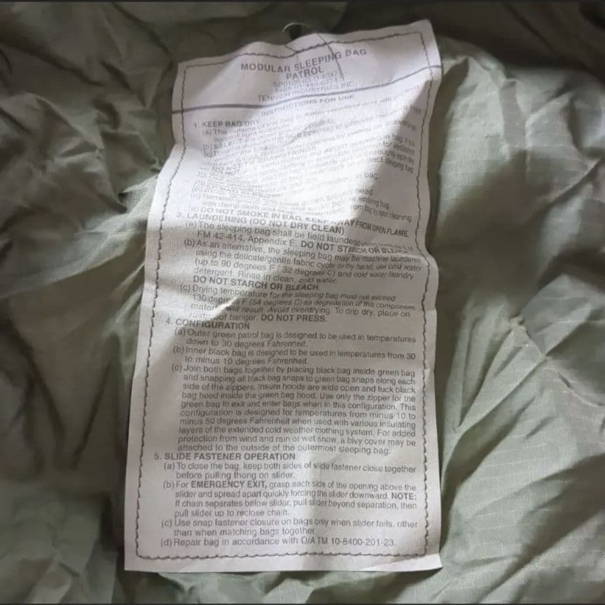 米軍実物　寝袋　シュラフ　スリーピングバッグ　ゴアテックスカバー　収納袋