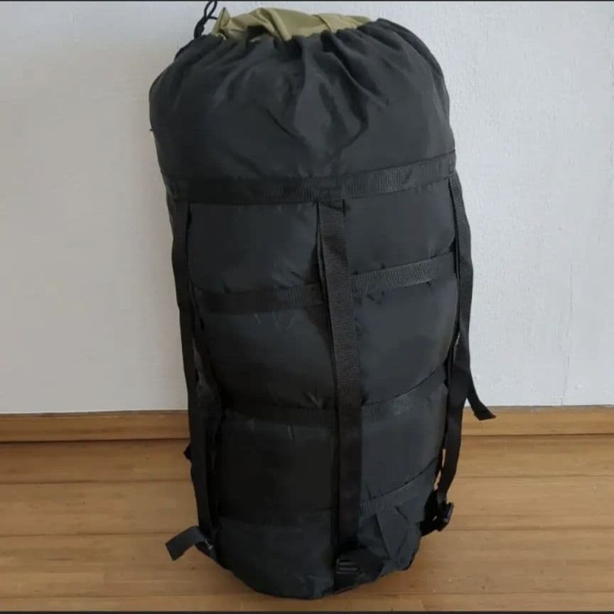 米軍実物　寝袋　シュラフ　スリーピングバッグ　ゴアテックスカバー　収納袋