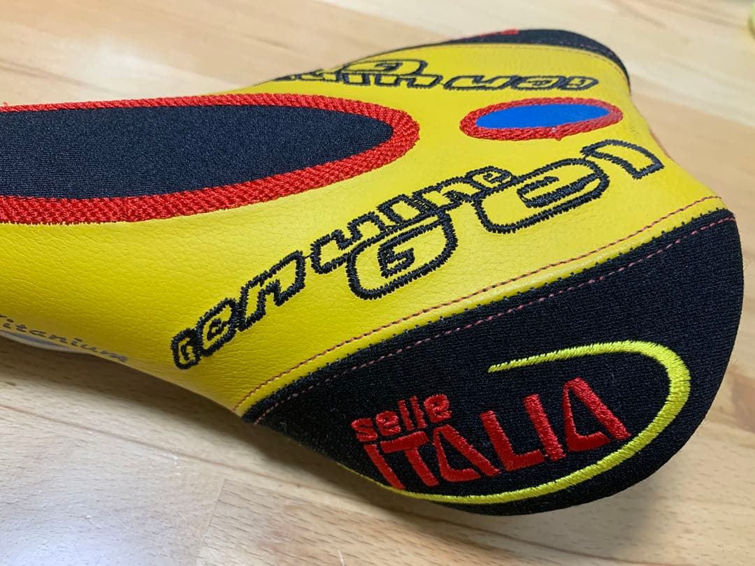 Selle Italia Flite サドル イエロー/ブラック