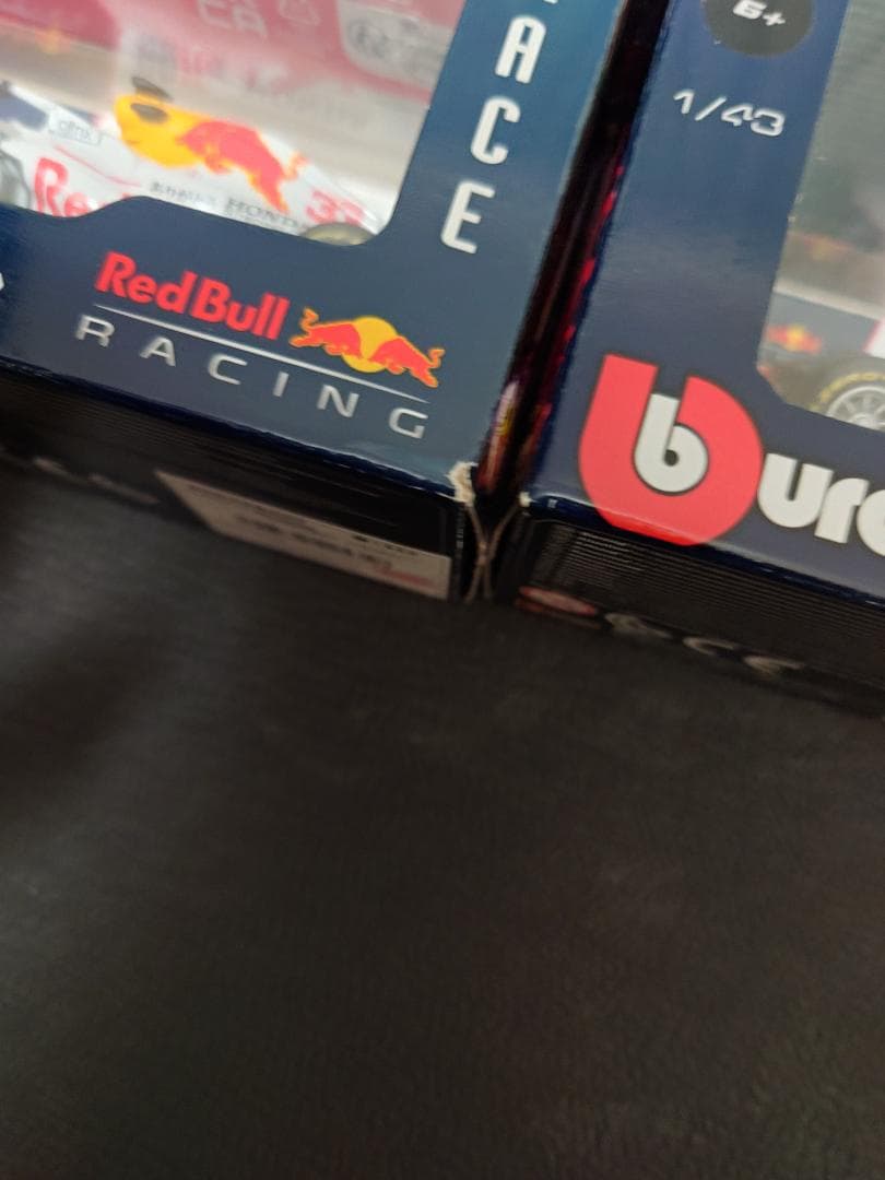 Red Bull Racing ブラゴ マックスフェルスタッペン1/43スケール