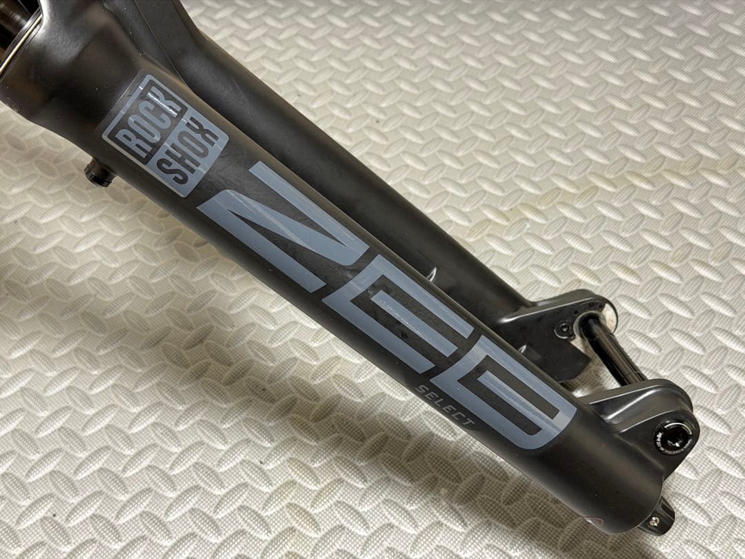ROCKSHOX ZEB Select 29インチ 170mm