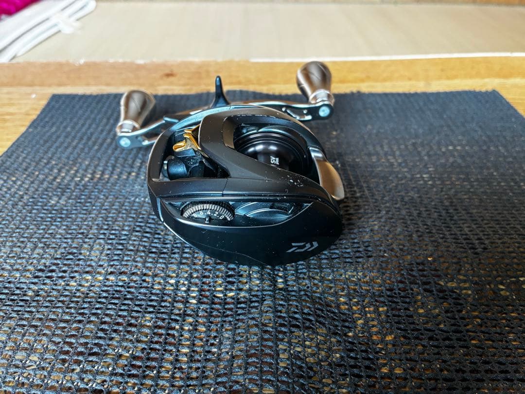 ダイワ　スティーズ　SV TW 1016SV-SH 動作良好 付属品