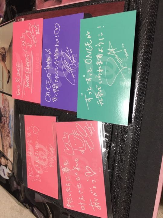 TWICE モモ 缶バッジ うちわ トレカ