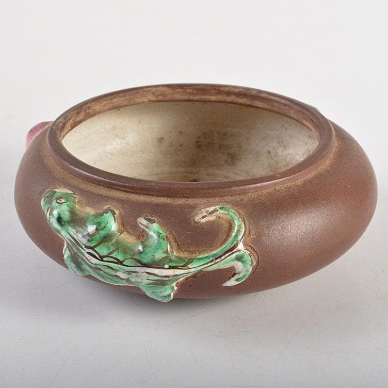 中国　紫砂　朱泥　貼神獣文　水孟　筆洗　霞軒銘　M　R6048